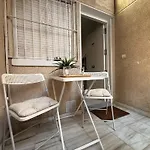 Comfortable 1 Bedroom In شقة *