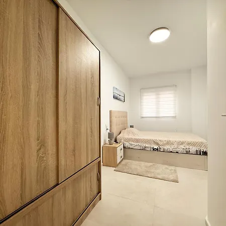 Comfortable 1 Bedroom In