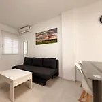 Апартаменти Comfortable 1 Bedroom In Торрев'єха