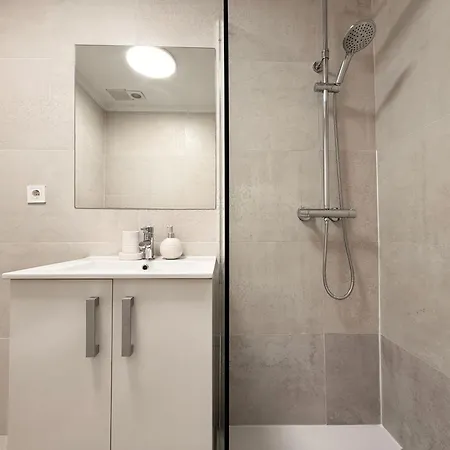 Appartement Comfortable 1 Bedroom In *