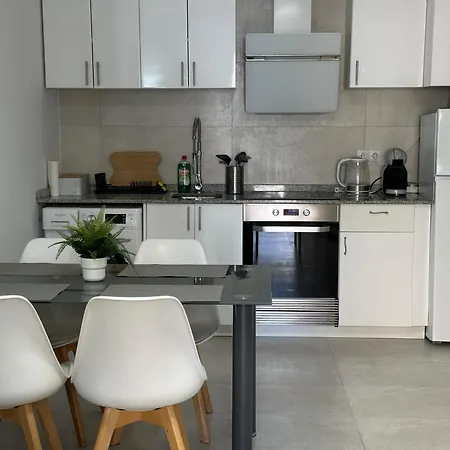 Comfortable 1 Bedroom In * Торрев'єха