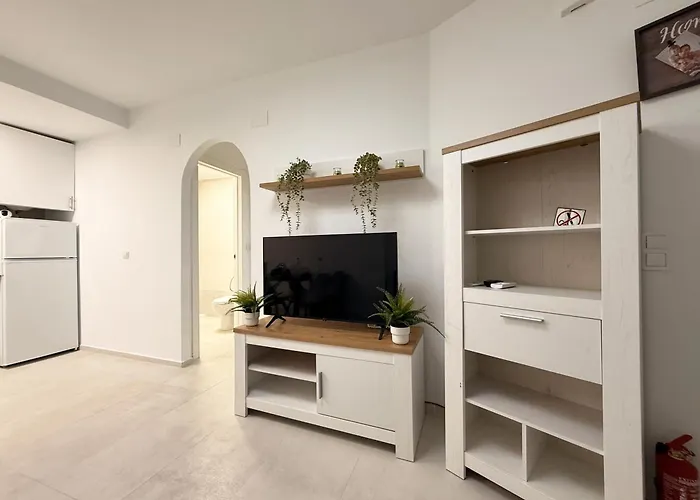 Comfortable 1 Bedroom In Lägenhet Torrevieja